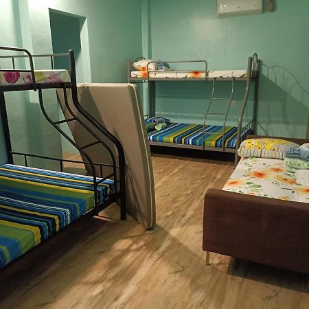 Azulea Lodging House Oslob Esterno foto