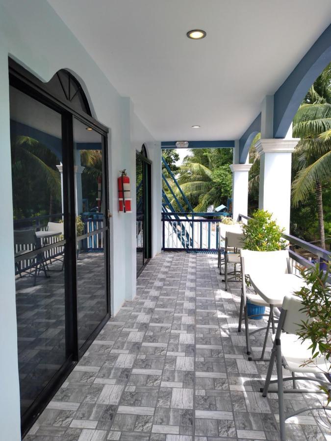 Azulea Lodging House Oslob Esterno foto