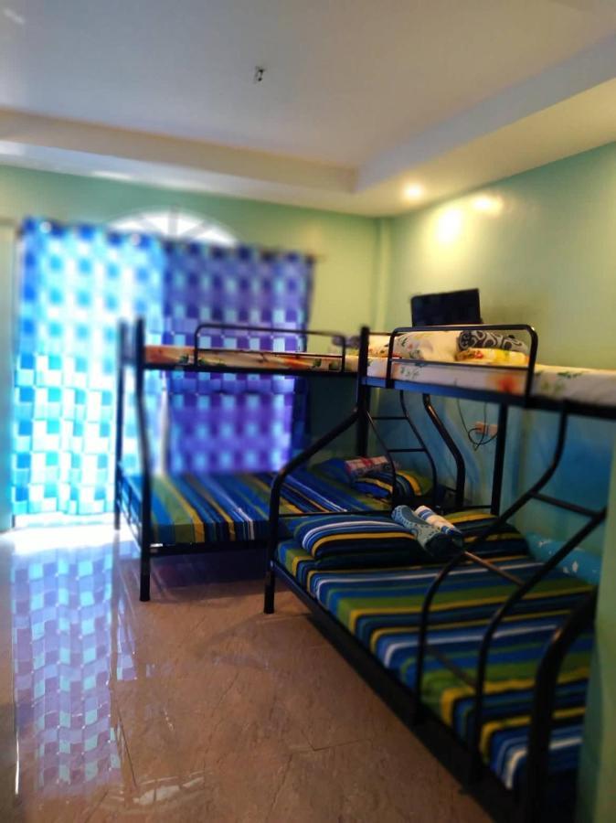 Azulea Lodging House Oslob Esterno foto